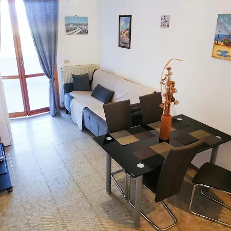 Apartment Happy House 2 Martinsicuro